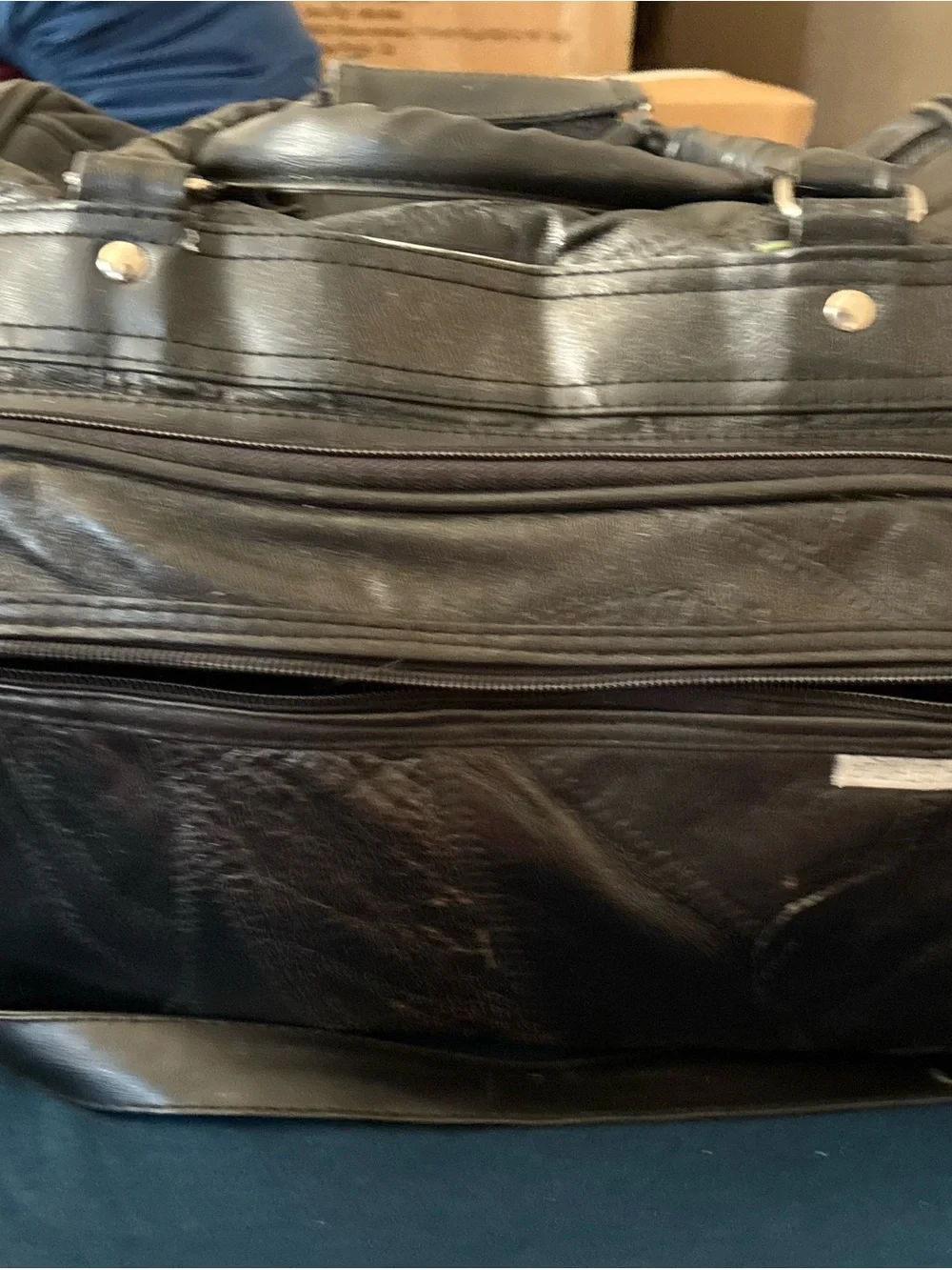 Classic Vintage Black Men's Duffel Bag with Multiple Zip Pockets